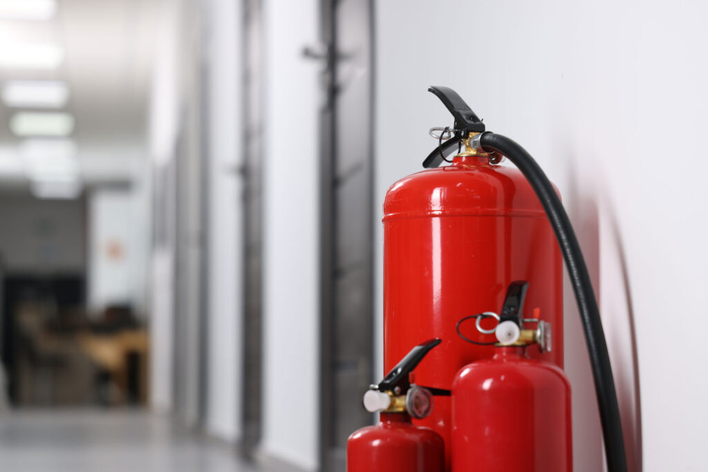 feuerlöscher richtig verwenden